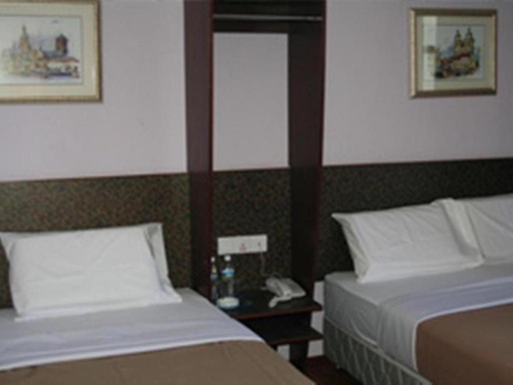 Aristo Hotel @ Putatan Kota Kinabalu Exterior photo