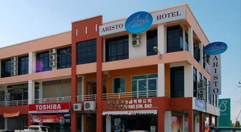 Aristo Hotel @ Putatan Kota Kinabalu Exterior photo
